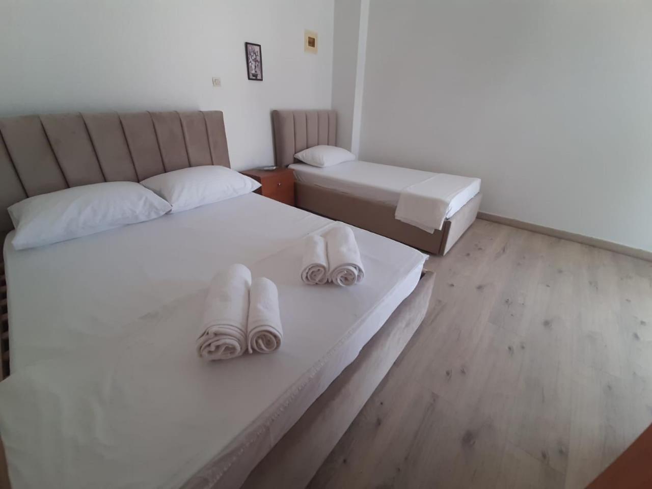 Rooms By The Sea Химара Номер фото