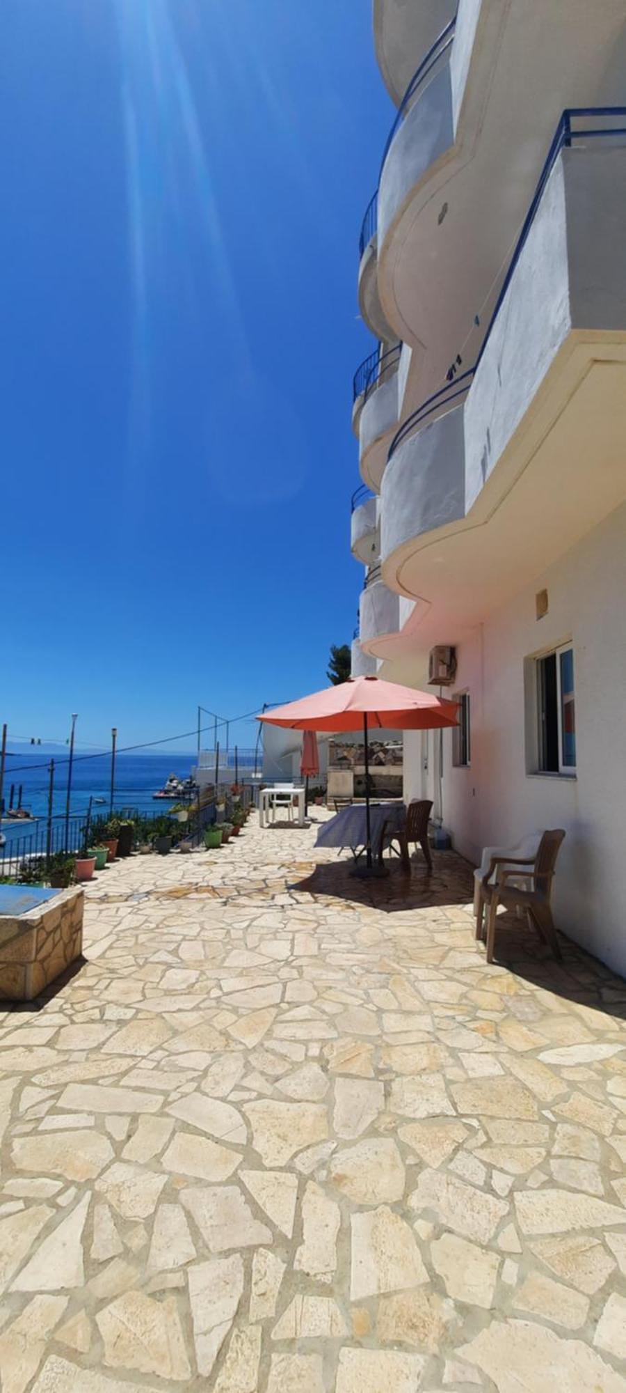 Rooms By The Sea Химара Экстерьер фото